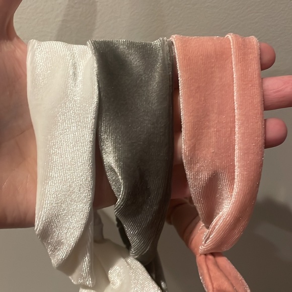 Set of 3 velvet headbands - Picture 2 of 2